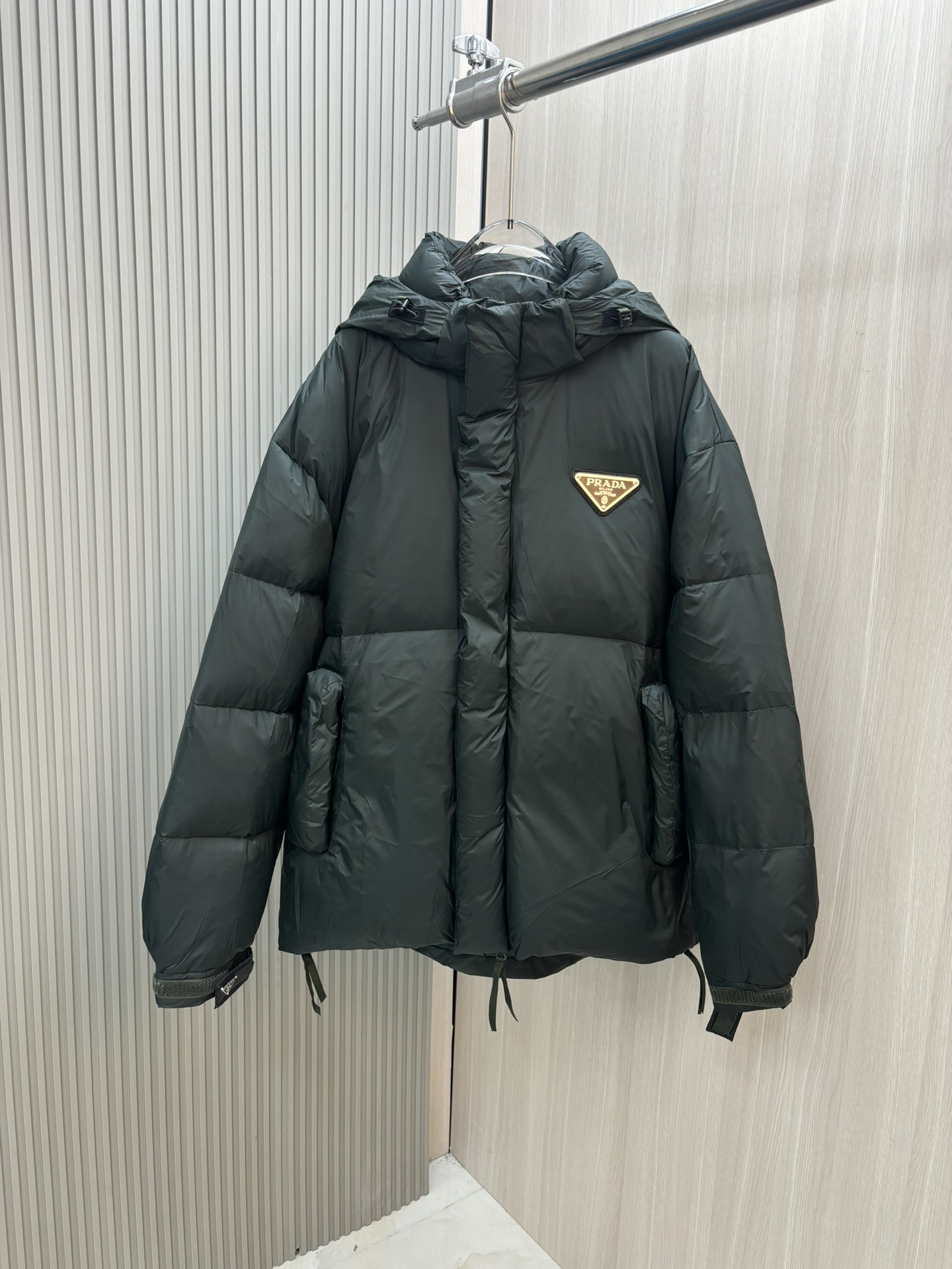 prada sport ダウン激安通販 暖かい 保温 ジャケット アウター トップス 厚い グリーン_1