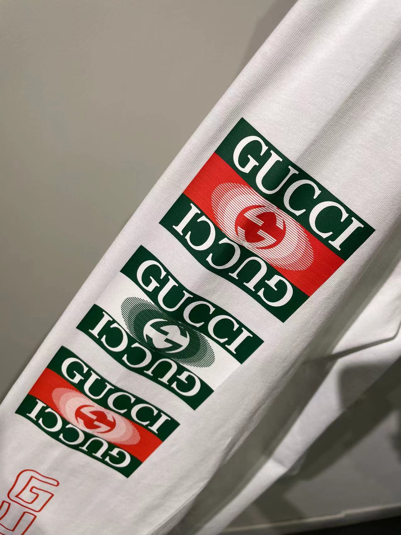 セール開催中 gucci t シャツ スパンコールスーパーコピー 純綿 トップス 長袖 プリント 男女兼用 ホワイト_6