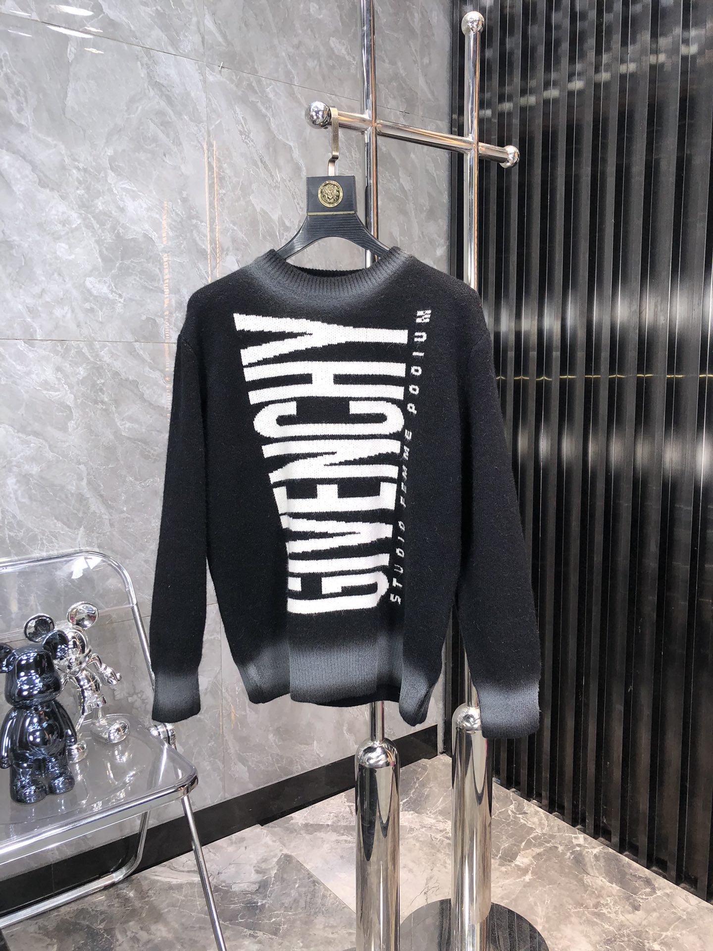 定番人気 givenchy ニットコピー トップス ゆったり セーター 暖かい 柔軟 シンプル ブラック_1