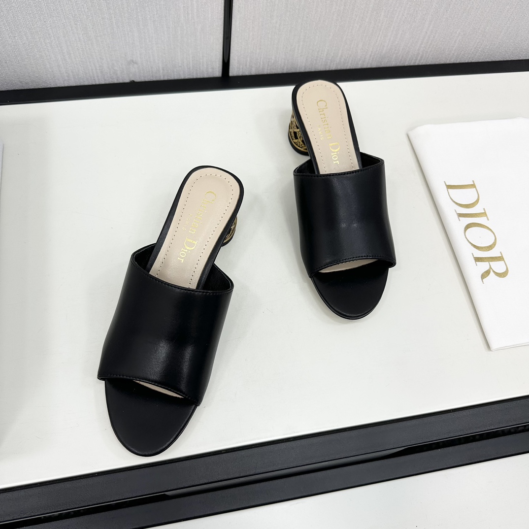 爆買い christian dior サンダル偽物 シューズ スリッパ ハイヒール 4㎝ヒール レザー 優雅 レディ ブラック_5