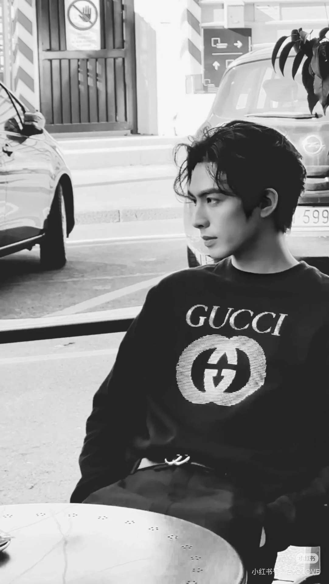 gucci パーカー 公式偽物 可愛い シンプル  純綿 トップス 柔軟 柔らかい プリント ブラック_2