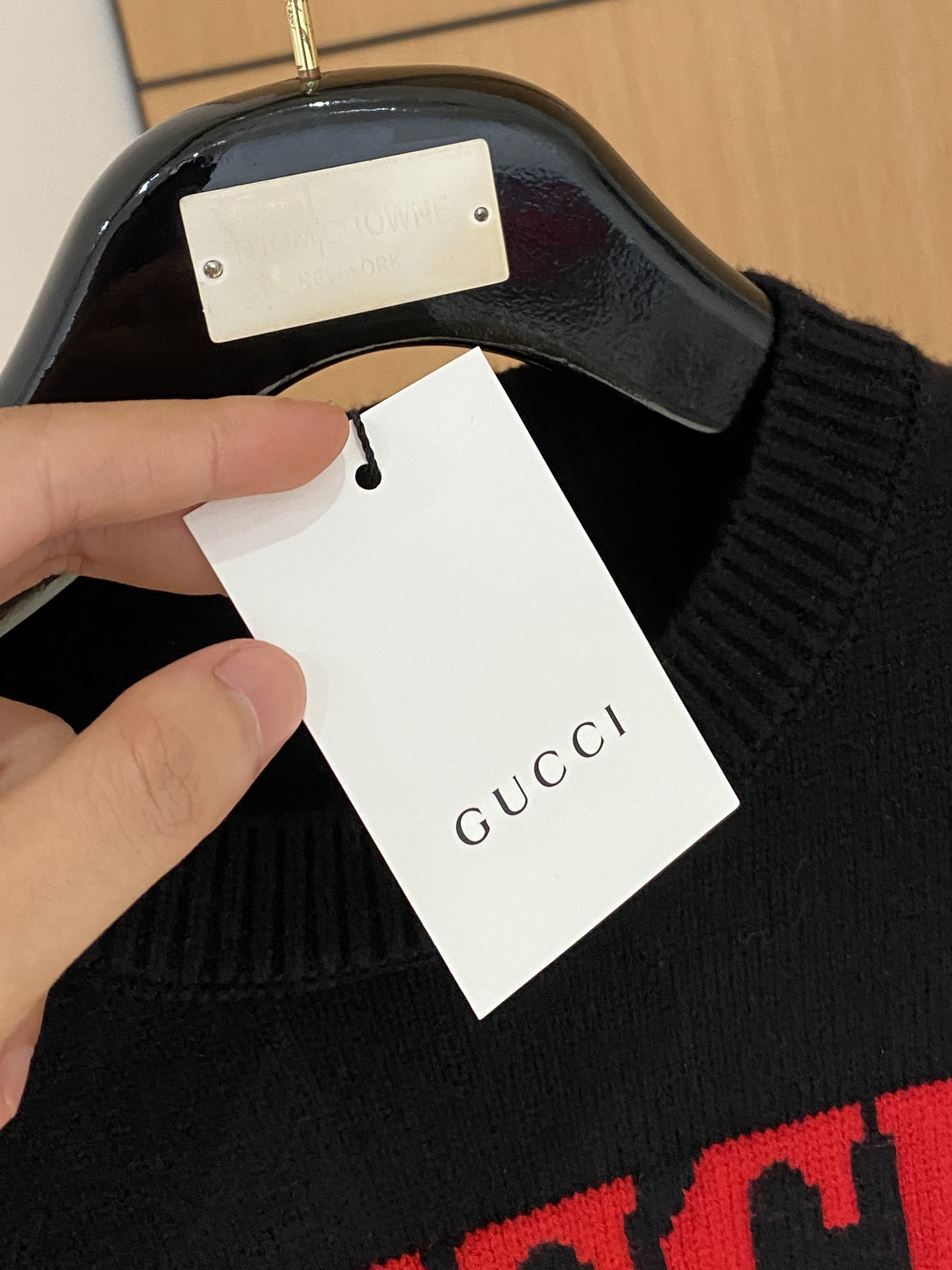 最新gucci ミッキー セータースーパーコピー ニット 柔らかい トップス 花柄 シンプル ロゴ編み ブラック_3