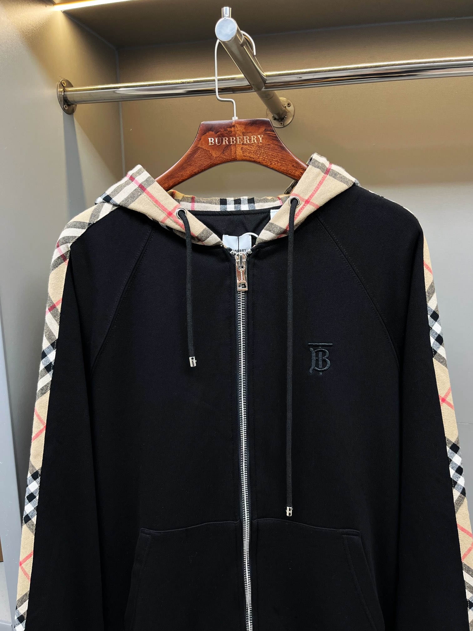 burberry ジャンパー激安通販 トップス ジャケット 厚い 柔軟 暖かい 運動服 ブラック_2