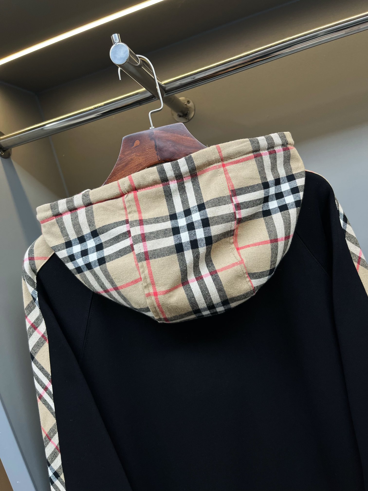 burberry ジャンパー激安通販 トップス ジャケット 厚い 柔軟 暖かい 運動服 ブラック_9