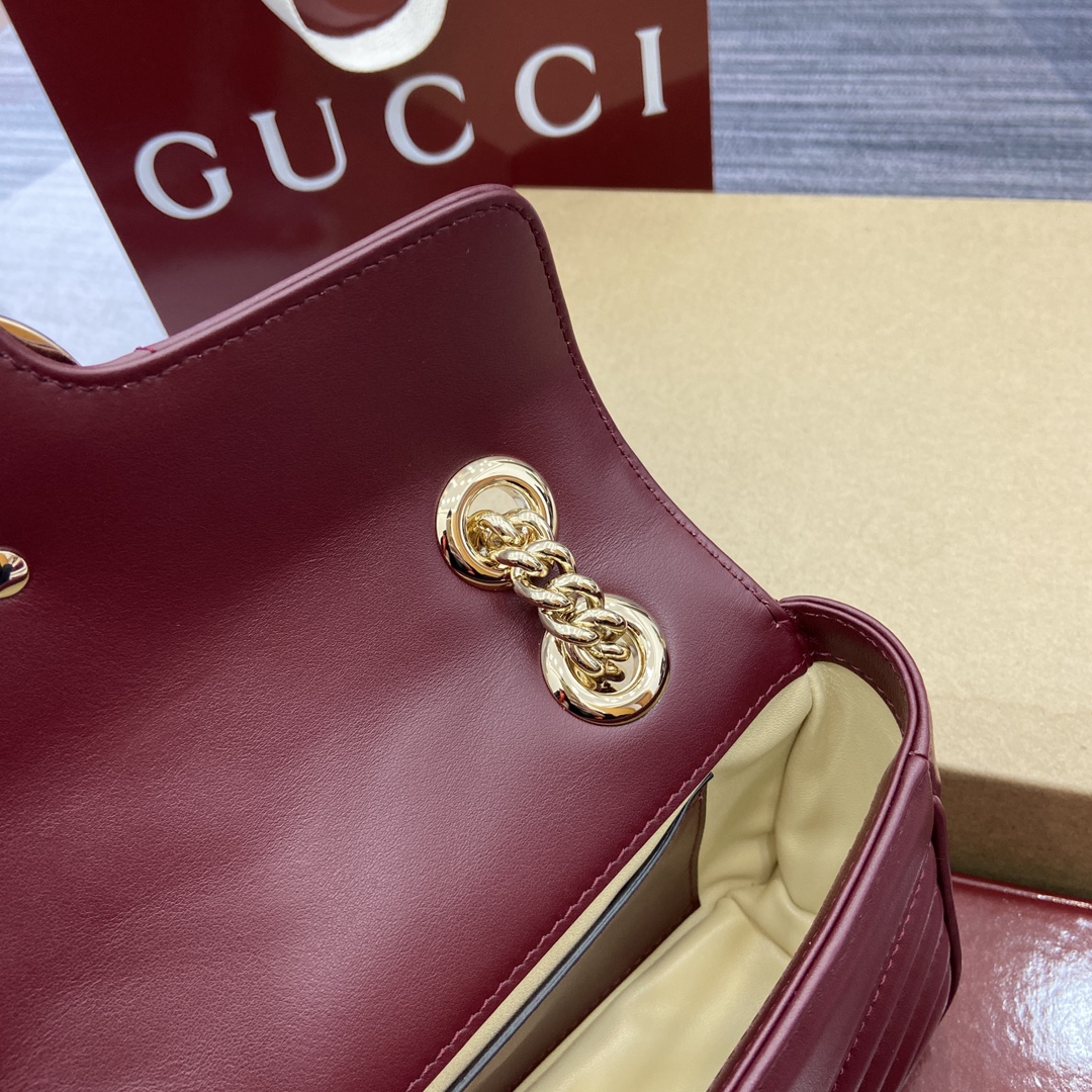 新作 gucci リュックスーパーコピー 優雅 斜め掛けバッグ ハイドバッグ レザー 牛革 シンプル 446744 レッド_12