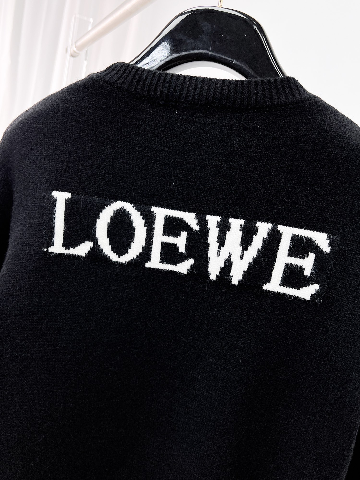 目を引く存在感 loewe セーター偽物 ニット素材 柔らかい トップス ゆったり ロゴ編み ブラック_8