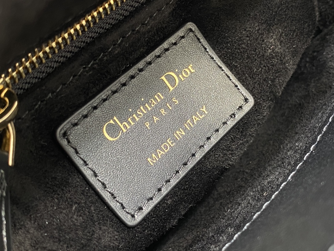 dior バッグ アウトレット偽物 レディ ハンドバッグ 手持ちバッグ 魅力的な斜め掛けバッグ 刺繍 ブラック_9