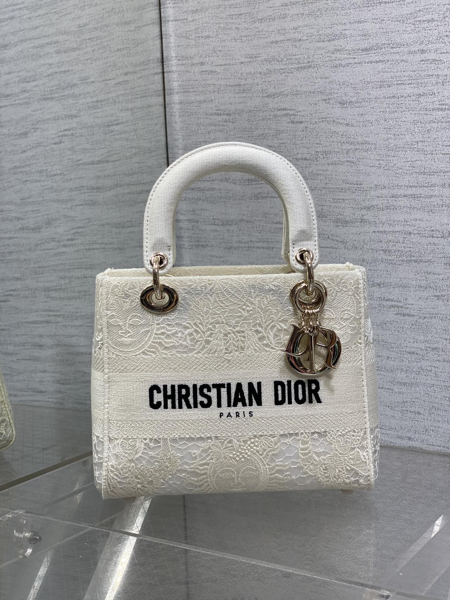 dior トート バッグスーパーコピー ロゴ刺繍 ハンドバッグ 斜め掛けバッグ 本革 優雅 ホワイト_2