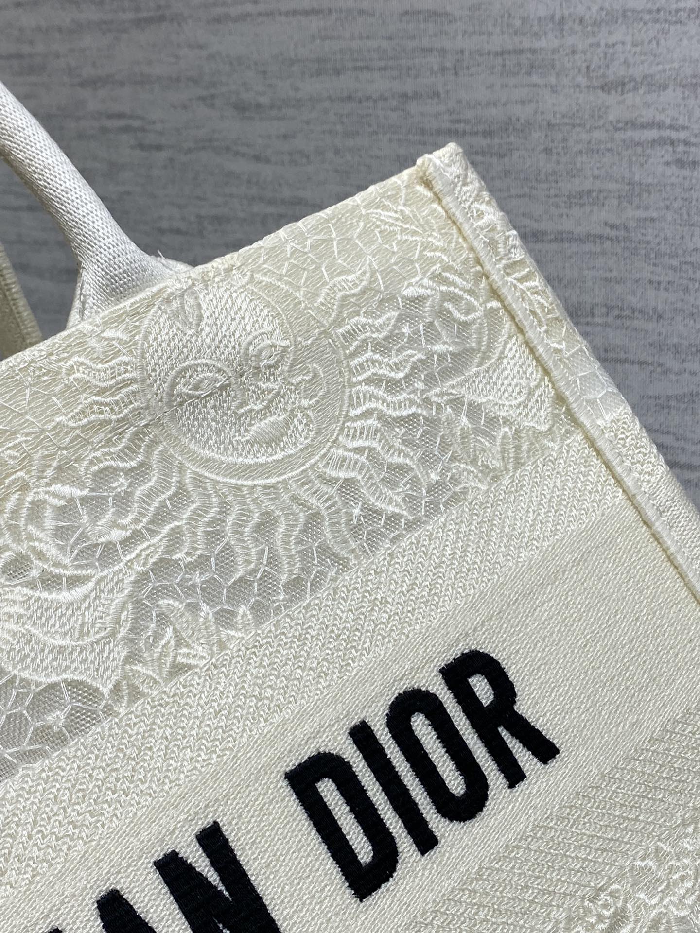 dior バック偽物 ロゴ刺繍 ハンドバッグ 斜め掛けバッグ 大容量 シンプル 可愛い レディ ホワイト_3