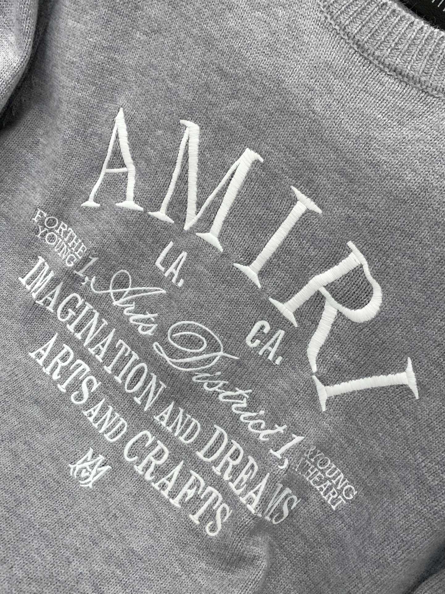 AMIRISWEATER1225M30_6