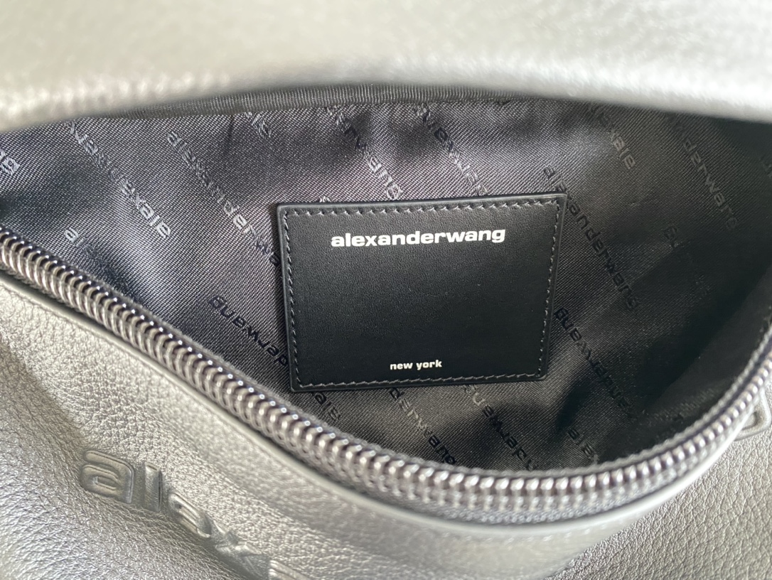 alexander wang クラッチ バッグ偽物 斜め掛けバッグ レザー 柔軟 腰バッグ 調整可 ブラック_5