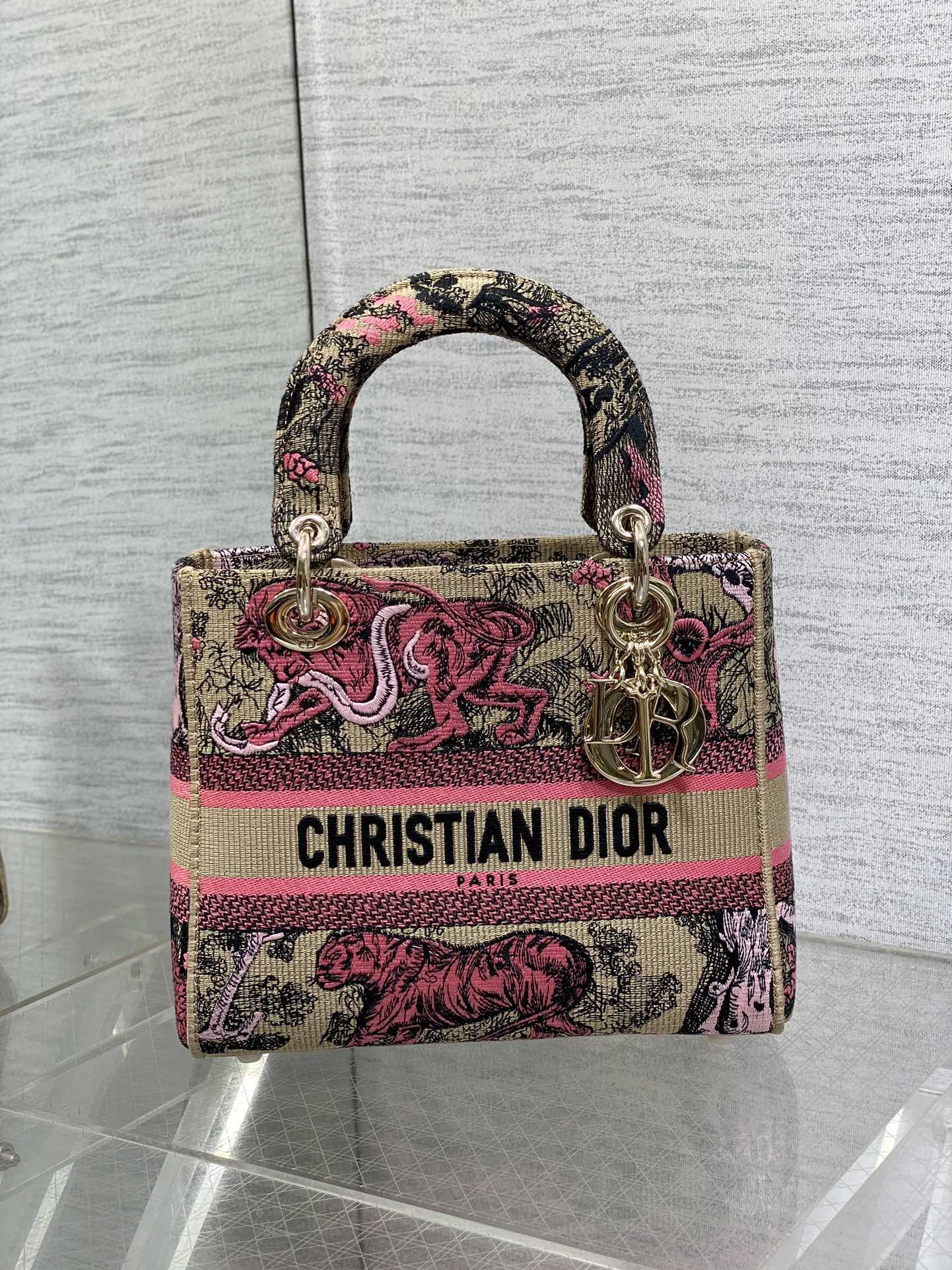 dior ショルダー バッグコピー ミニ ファッション ハンドバッグ 優雅 斜め掛けバッグ 本革 レザー 刺繍 ピンク_2