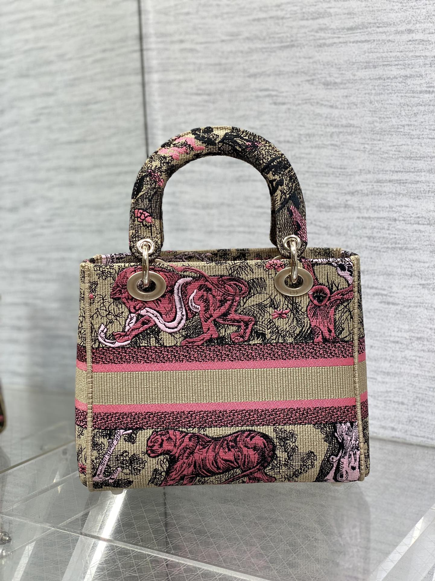 dior ショルダー バッグコピー ミニ ファッション ハンドバッグ 優雅 斜め掛けバッグ 本革 レザー 刺繍 ピンク_5