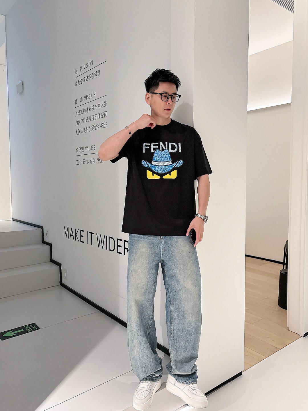 超人気 メンズ fendi t シャツスーパーコピー Ｔシャツ トップス 純綿 半袖 プリント 柔らかい ブラック_7