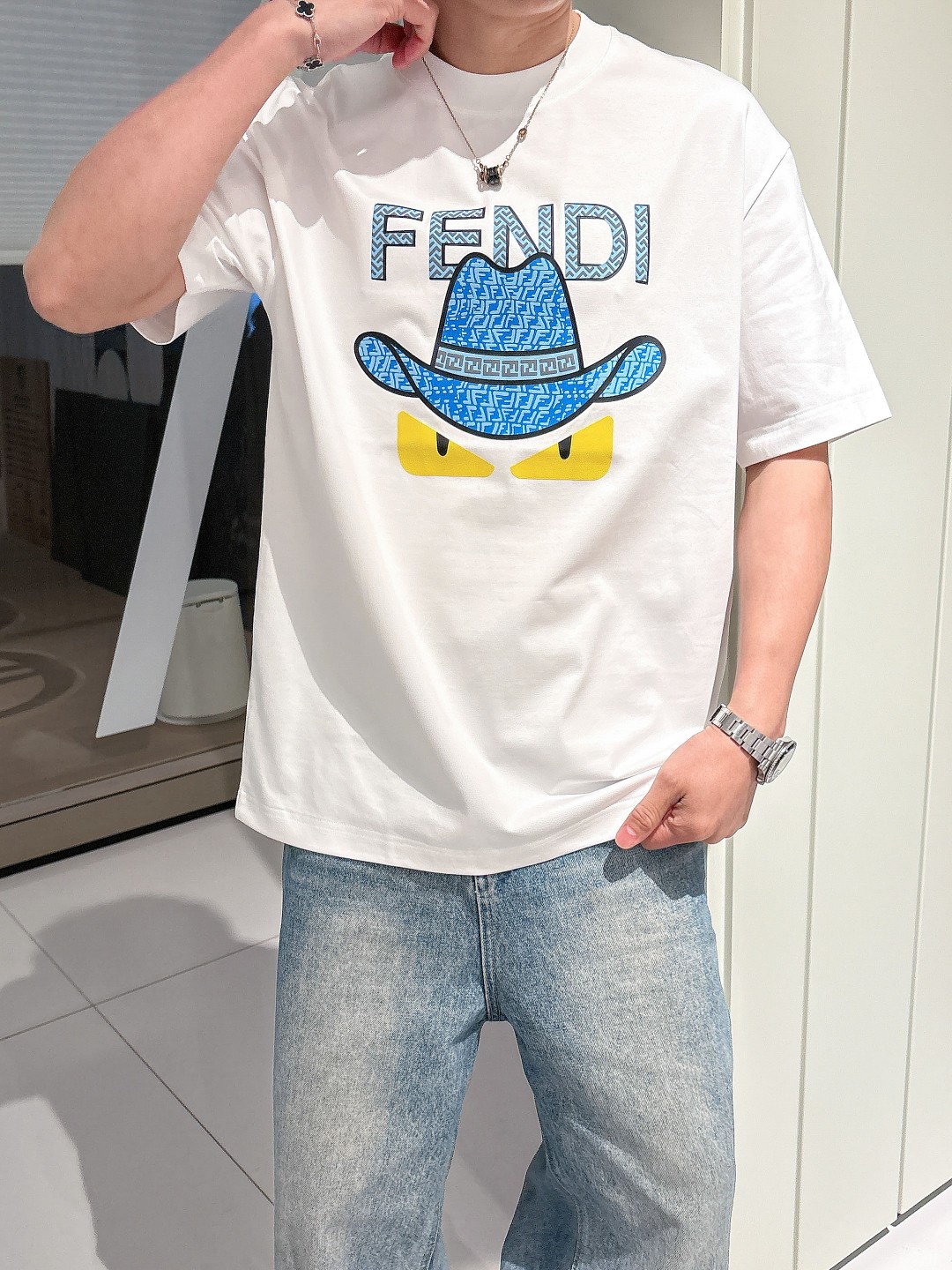 期間限定品 メンズ フェンディ t シャツ偽物 Ｔシャツ トップス 純綿 半袖 プリント 柔軟 ホワイト_3