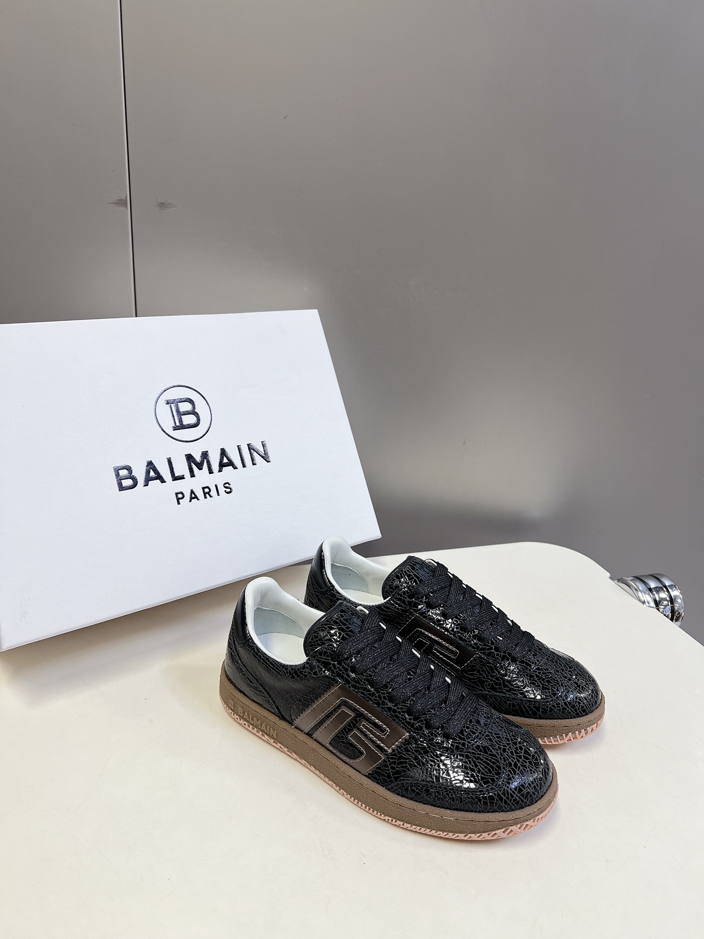 BALMAIN バルキースニーカー偽物 カジュアルシューズ 運動 ランニング 男女兼用 ブラック_2