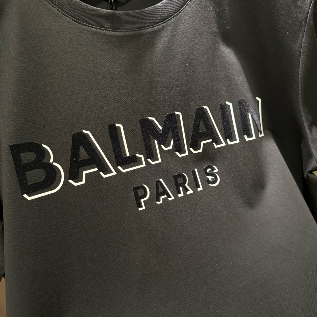 BALMAIN 人気商品 メンズ ケリーtシャツスーパーコピー 短袖トップス プリント 100％綿 ブラック_6